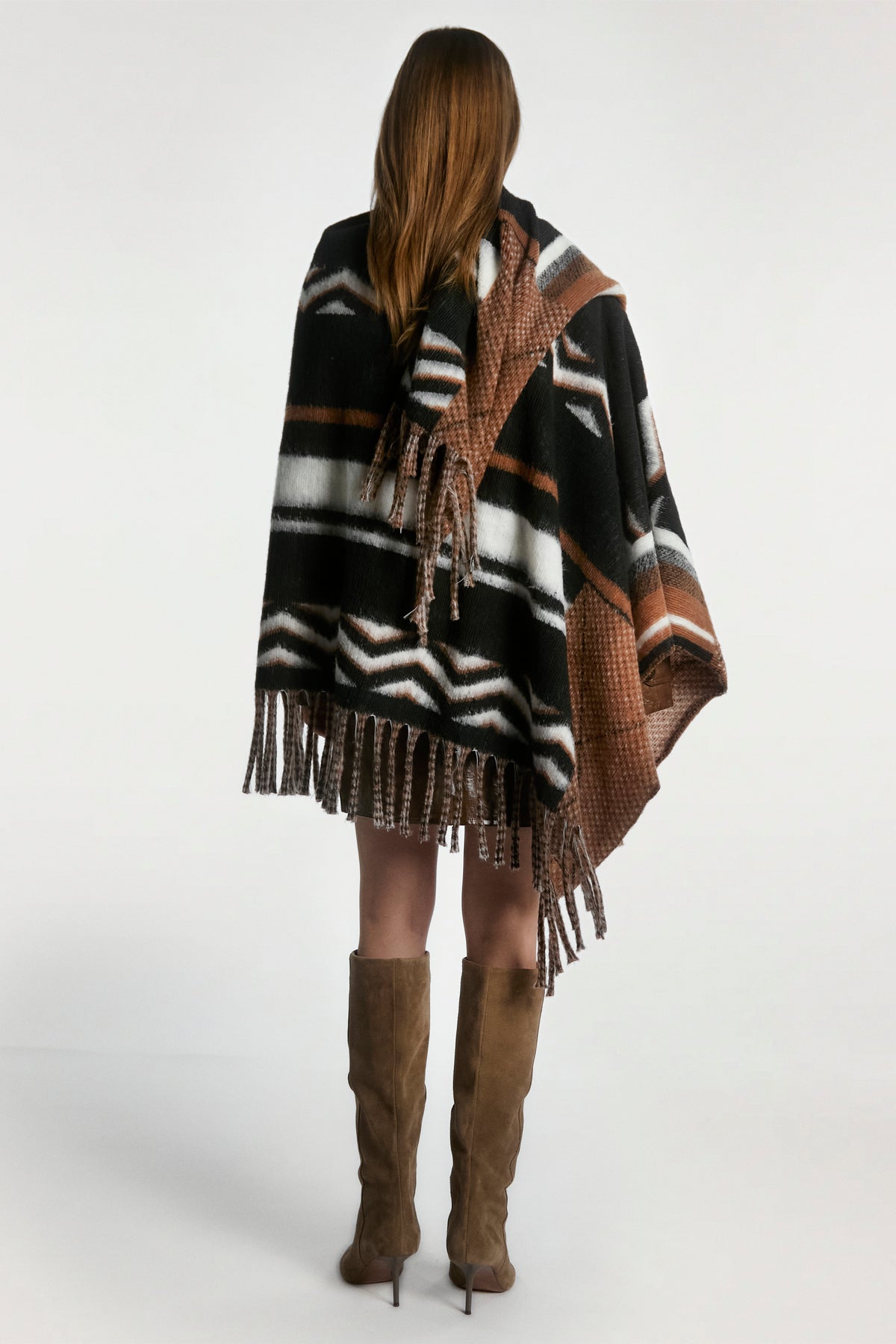 Mila poncho black 