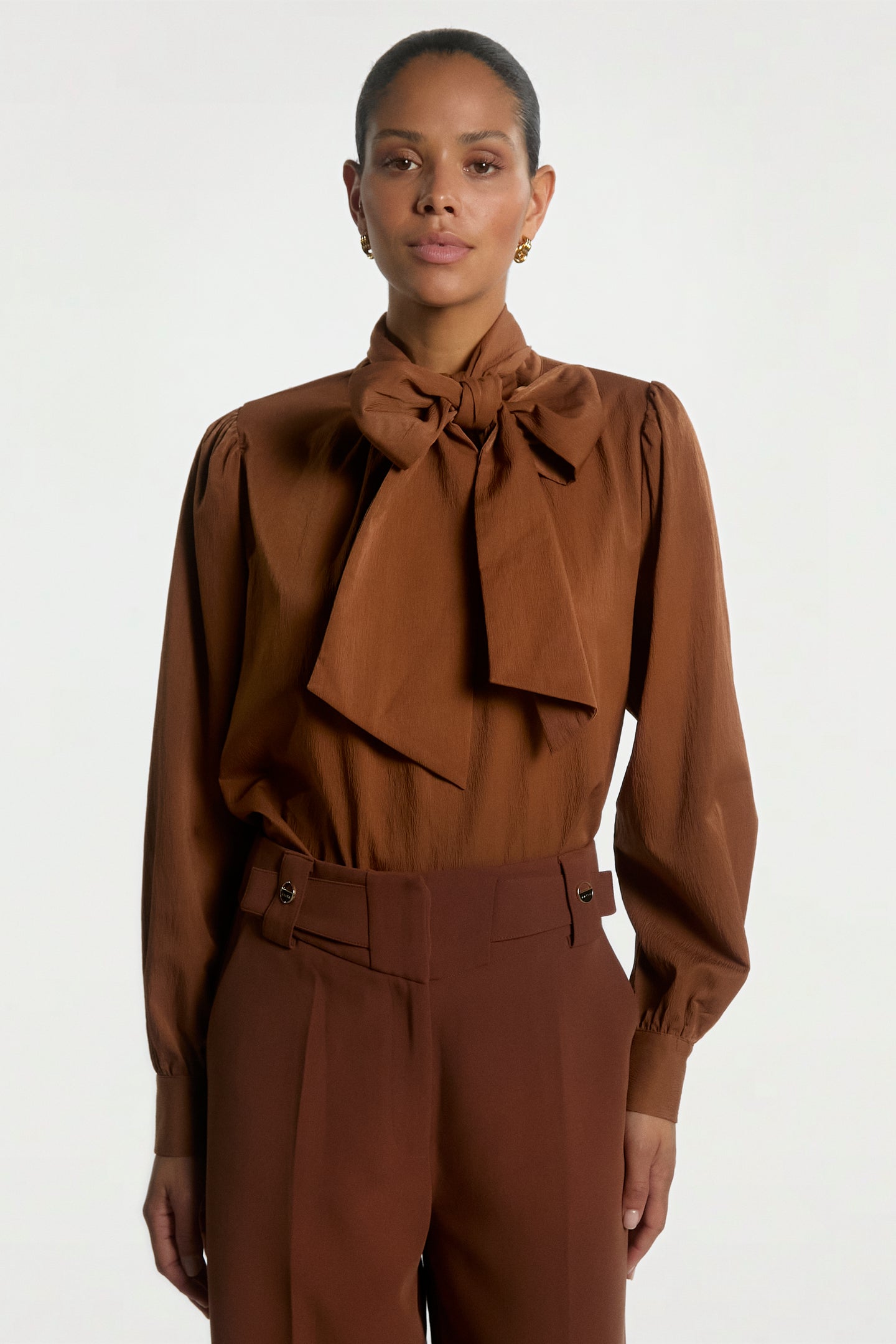 Bowi blouse bruin