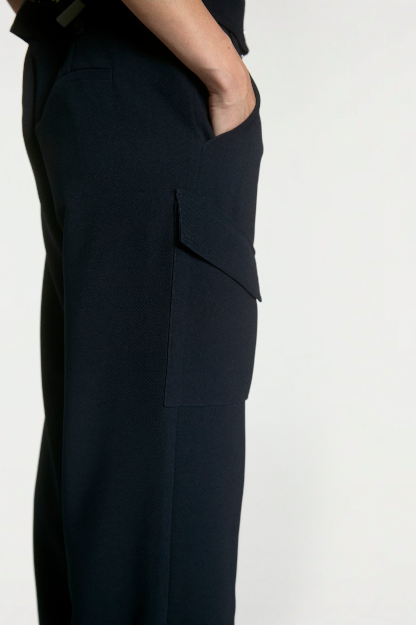 Elvar dark blue trousers
