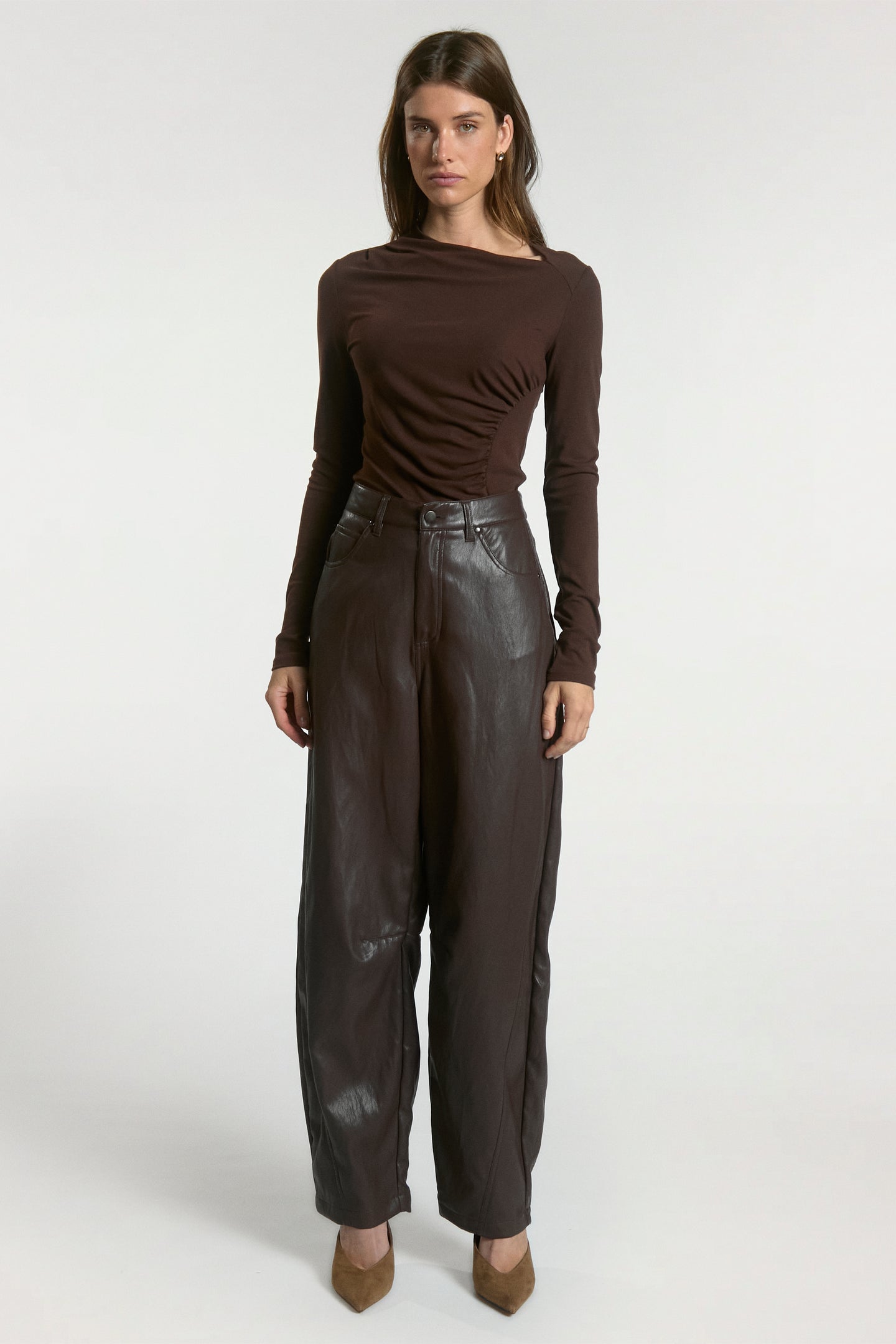 Quin PU broek donker bruin