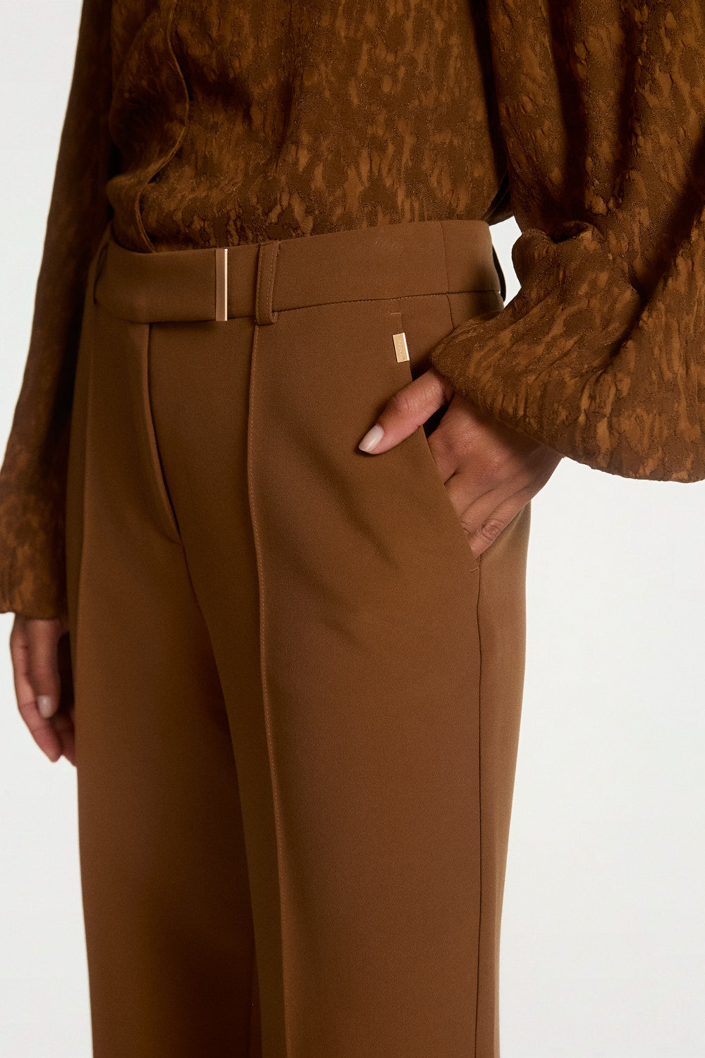 Chantalle elasticated trousers brown 