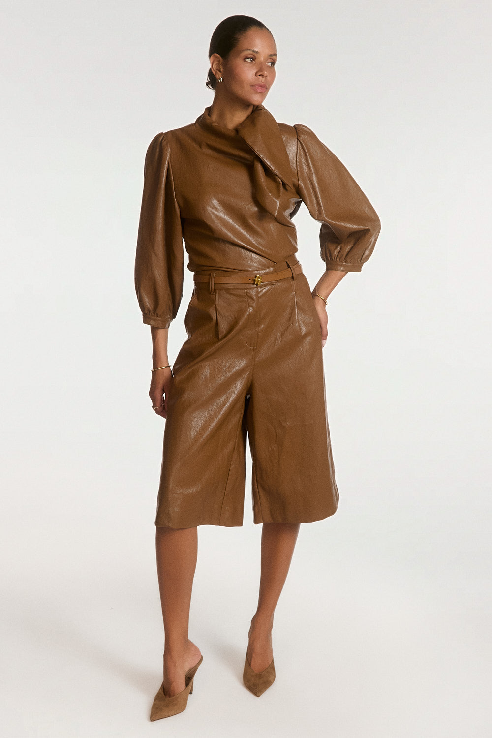 Inaya PU shorts brown
