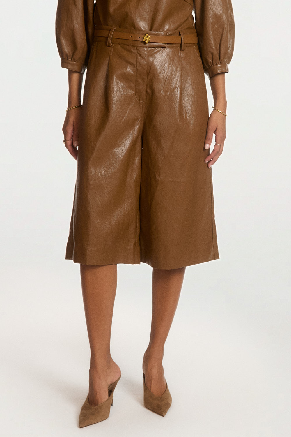 Inaya PU shorts brown