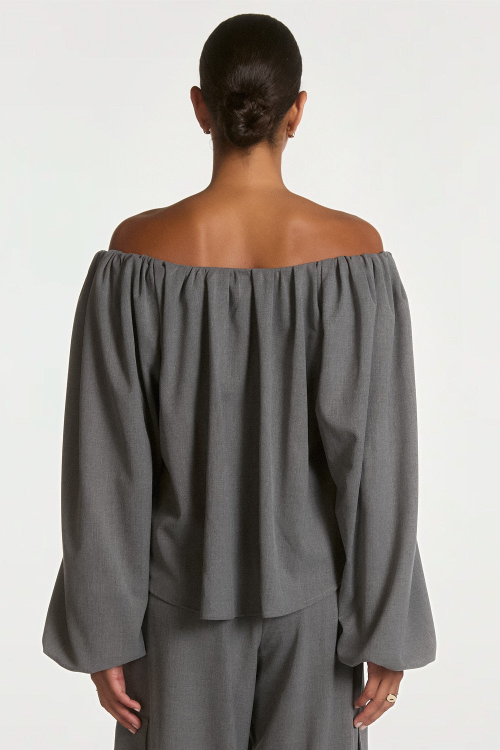 Nine top grey