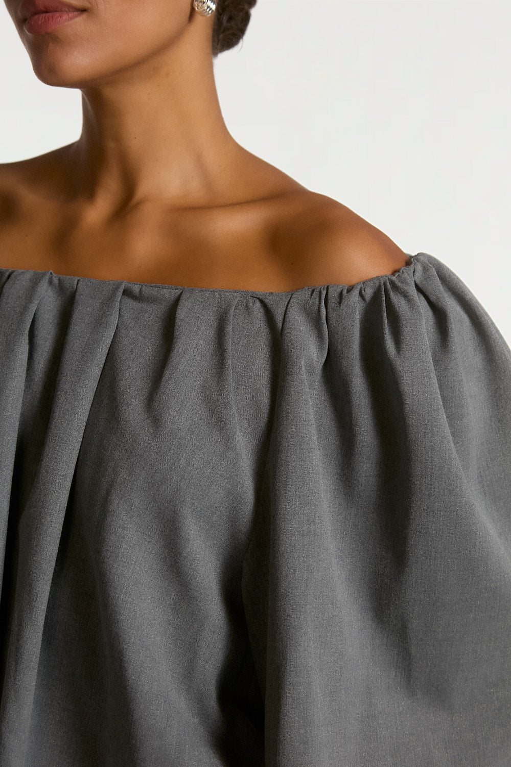 Nine top grey