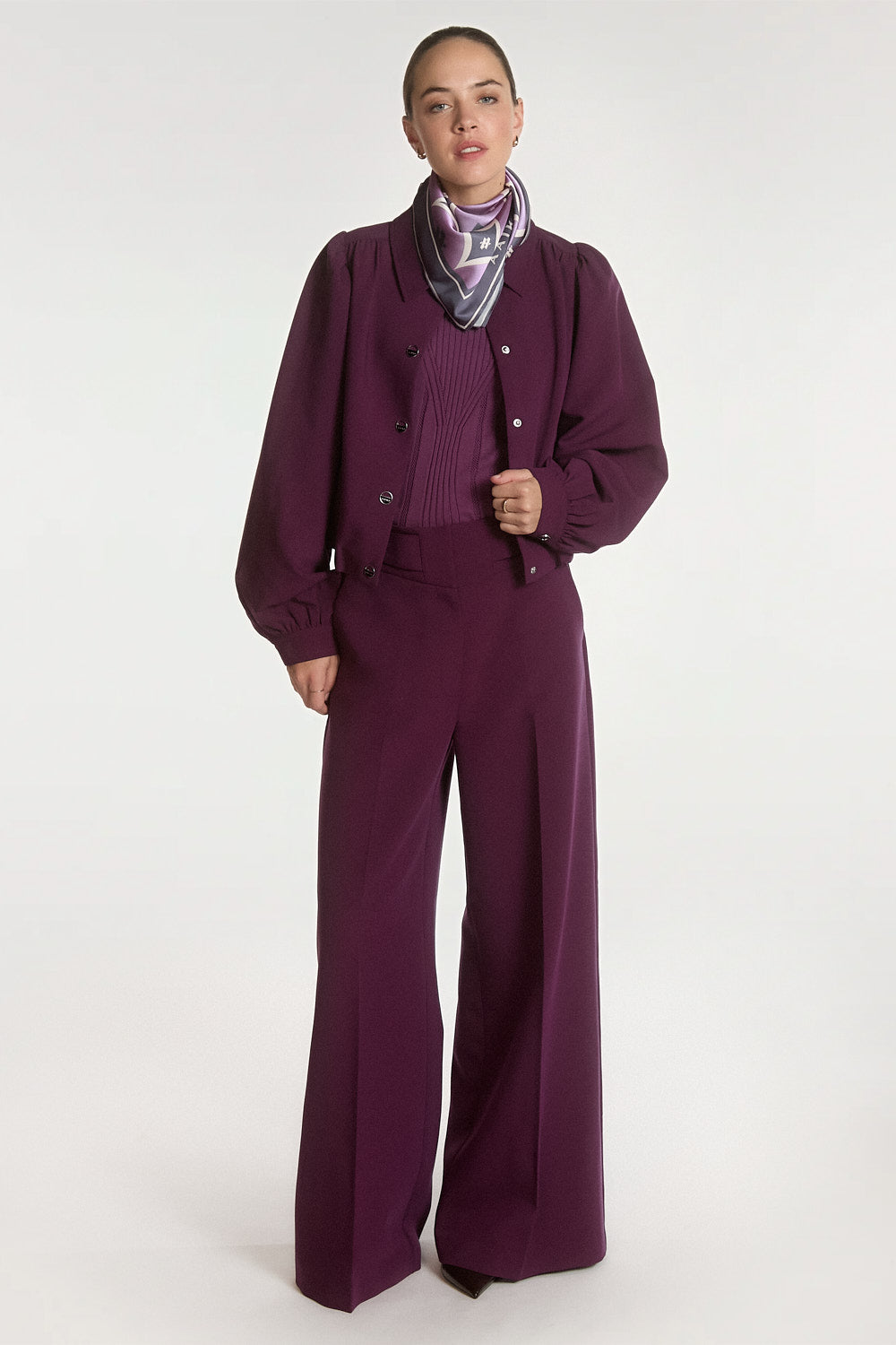 Scarf plum
